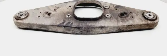 Mercedes-Benz E W211 Rear differential/diff mount bracket A2303521806