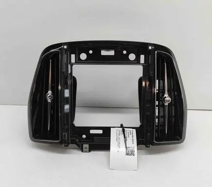 Volvo XC60 Radio/GPS head unit trim 31417742 31417744