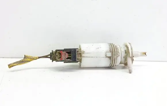 Chrysler Grand Voyager IV Windscreen/windshield washer pump