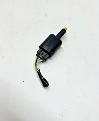 Toyota RAV 4 (XA40) Brake pedal sensor switch 603DA