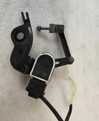 Mercedes-Benz S C217 Air suspension front height level sensor A2229050503