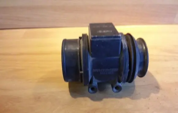 Mazda Xedos 6 Mass air flow meter 1974000031