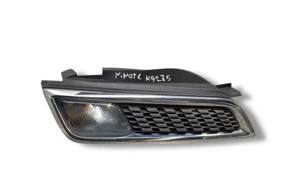 Nissan Micra Front bumper upper radiator grill 2361001 62322bg00a