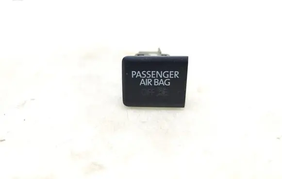 Passenger airbag on/off switch