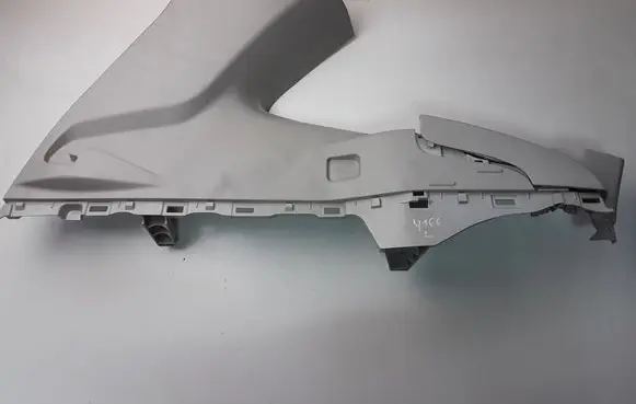 Subaru Forester SK (D)pillar trim (top) 64707SJ010
