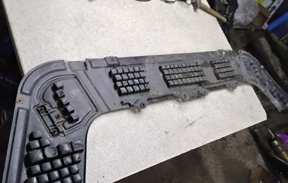 Fiat Croma Front bumper skid plate/under tray 51744918