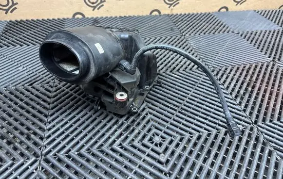 Volvo XC90 Intake resonator 31474314