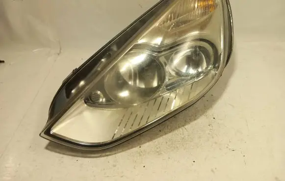 Ford Galaxy Headlight/headlamp 163681L