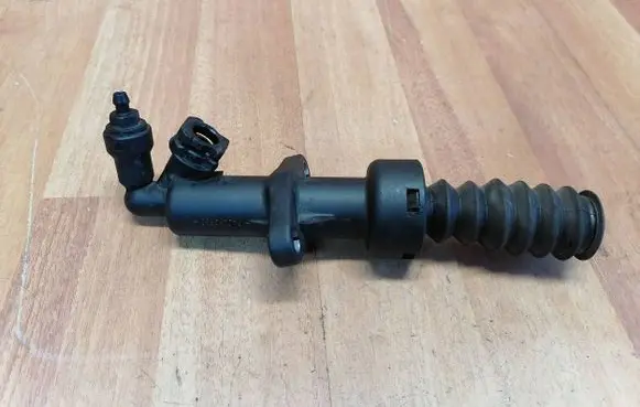 Peugeot 407 Clutch slave cylinder 218295