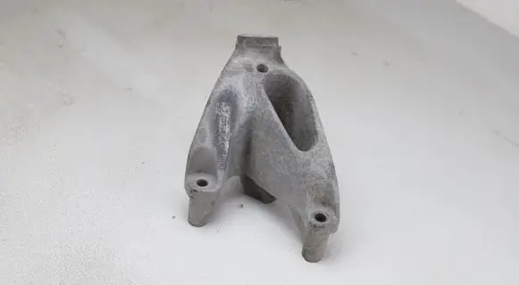 Audi A4 S4 B8 8K Engine mounting bracket 8K0199307CD 8K0199307