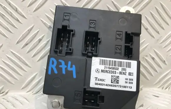 Mercedes-Benz CLS C219 Comfort/convenience module 2115458532