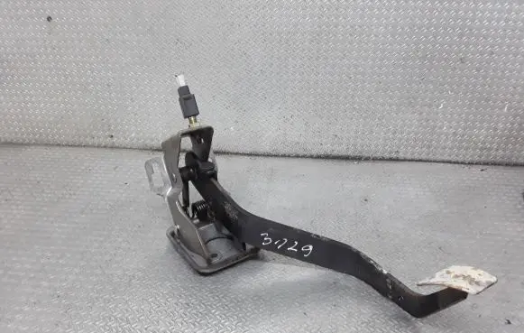 Clutch pedal