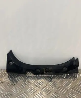 Audi A8 S8 D4 4H Other engine bay part 4H0823746C