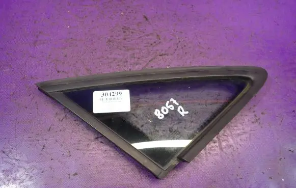 Volkswagen Touran I Rear side window