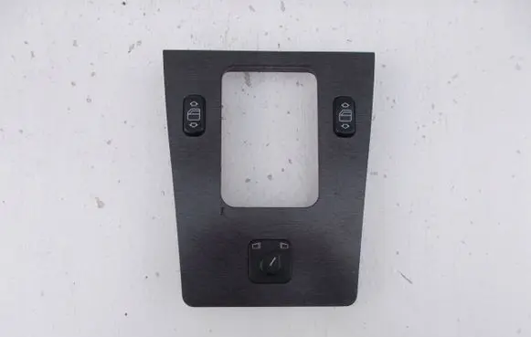 Mercedes-Benz C W202 Electric window control switch 2028208210