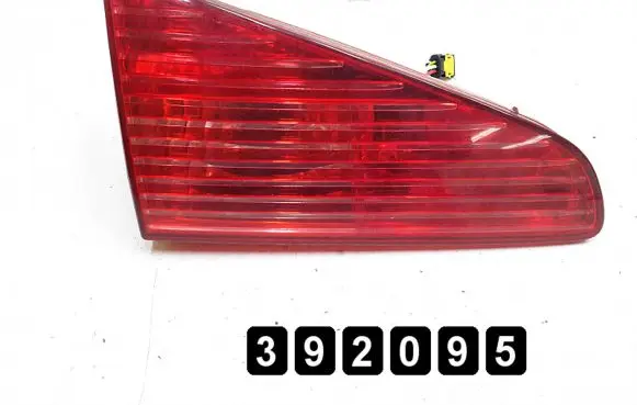 Peugeot 607 Tailgate rear/tail lights