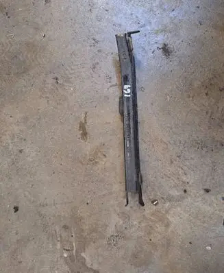 Mercedes-Benz ML W164 Front bumper mounting bracket A1648800314