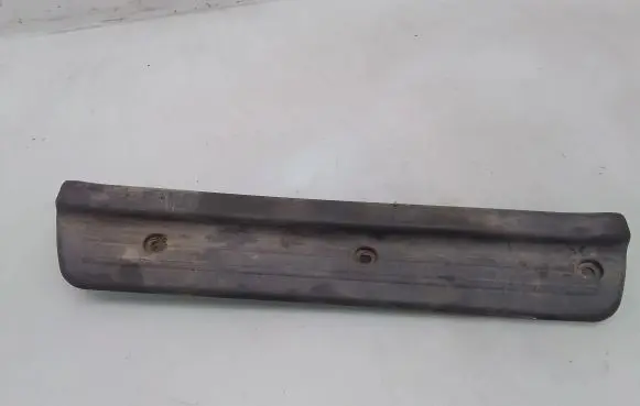 Mitsubishi Pajero Sport I Rear sill trim cover MR227559