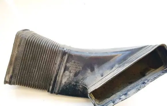 Skoda Superb B5 (3U) Air intake hose/pipe 3B0129617D