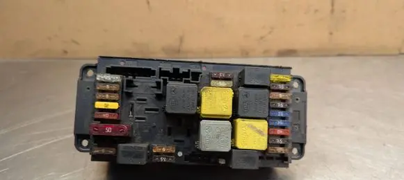 Mercedes-Benz C W203 Fuse module 2095450201 5DK00848500 296151332