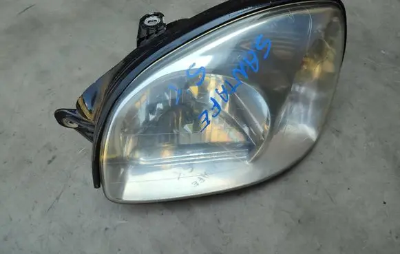 Hyundai Santa Fe Headlight/headlamp