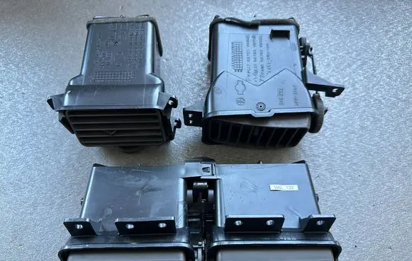Nissan Patrol Y61 Dash center air vent grill 68750VB000 68761VB000 68760VB000