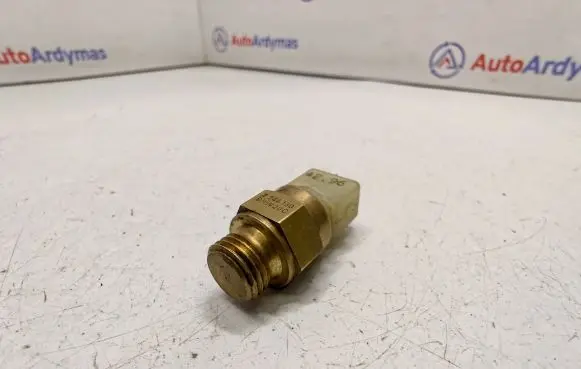 BMW 5 E34 Coolant temperature sensor 2244130 12632244130