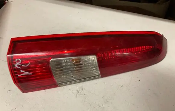 Volvo V70 Rear/tail lights 9154493