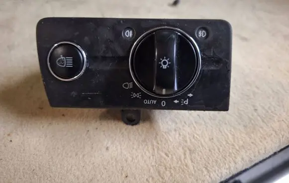 Mercedes-Benz E AMG W211 Light switch 2115450104 04056035