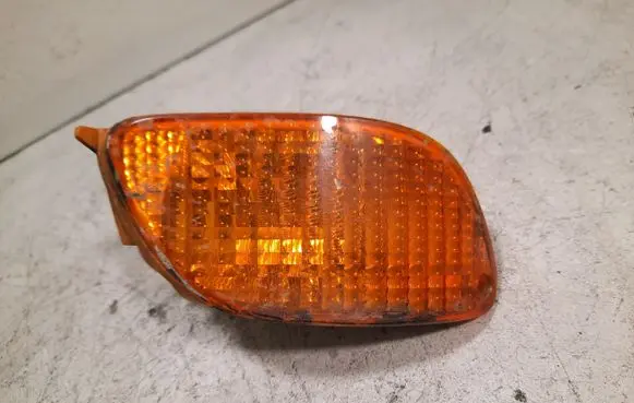 Ford Focus Front indicator light ASYXS4X13368A 0374D