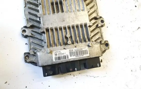 Citroen C3 Engine control unit/module 9660300280 5ws40285c-t