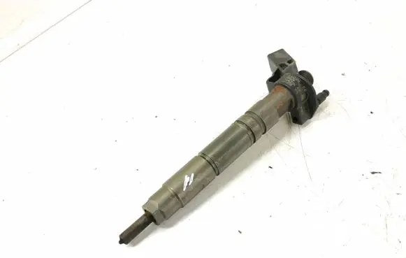 Mercedes-Benz ML W164 Fuel injector 6420701387 6420701987