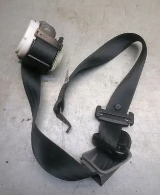 Chrysler Voyager Front seatbelt E11040807
