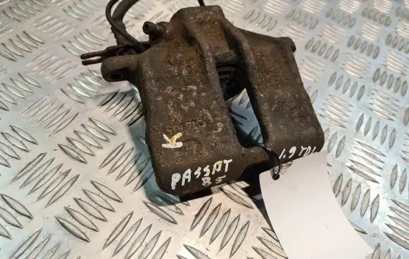 Volkswagen PASSAT B5 Front brake caliper