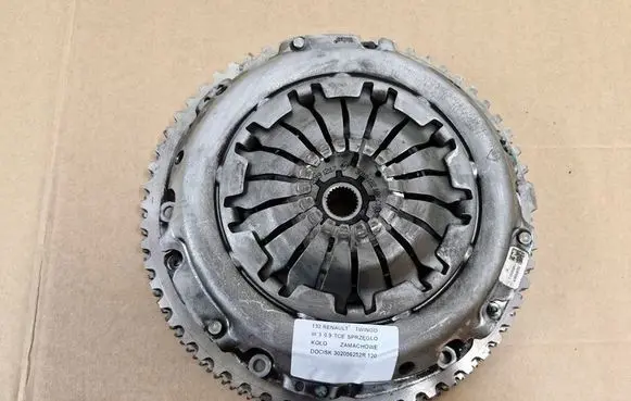 Renault Twingo III Clutch set kit 302056252R