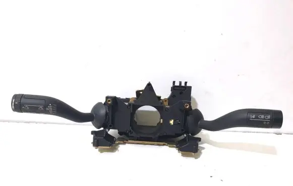 Volkswagen Touareg I Indicator stalk
