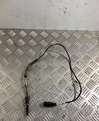 Volkswagen PASSAT B6 Exhaust gas temperature sensor 03G906088AN