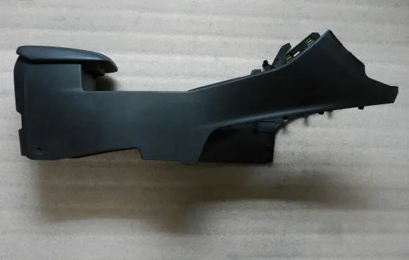 Ford Focus ST Center console 2001557 F1EBA045M62CH35B8 F1EBA045M62CH