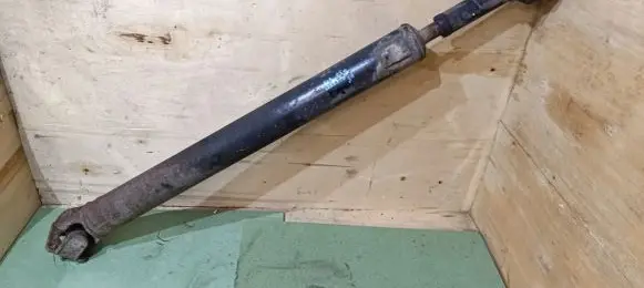 KIA Sorento Rear driveshaft/prop shaft 491003E300