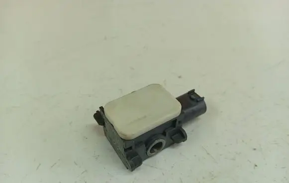 Mercedes-Benz R W251 Airbag deployment crash/impact sensor 0038202826