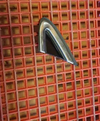 Volvo V40 Front door glass trim molding 31391028