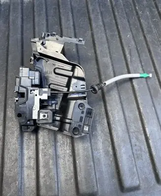 Volvo V60 Front door lock 31349890 31462720