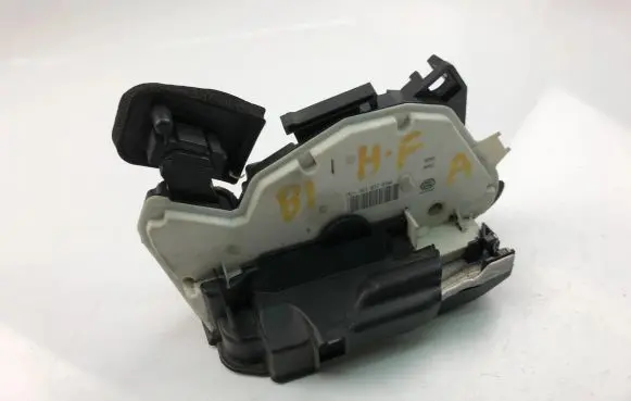 Skoda Yeti (5L) Coupe door lock (next to the handle) 5E1837016A