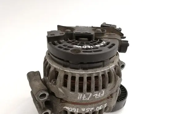 BMW 5 E60 E61 Generator/alternator 754252902