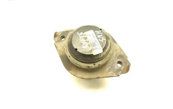 Mercedes-Benz ML W164 Engine mount bracket A2512403117