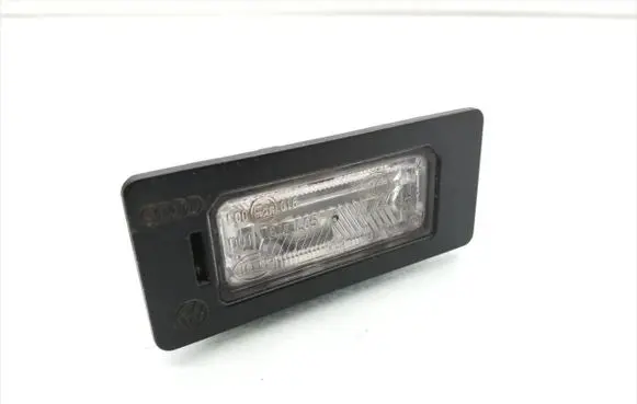 Volkswagen PASSAT B6 Number plate light 8T0943021