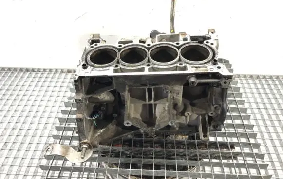 Nissan Qashqai Engine block HR16