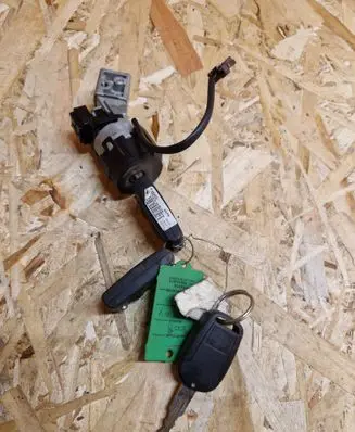 Peugeot 3008 I Ignition lock 36410600
