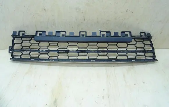 Front bumper lower grill