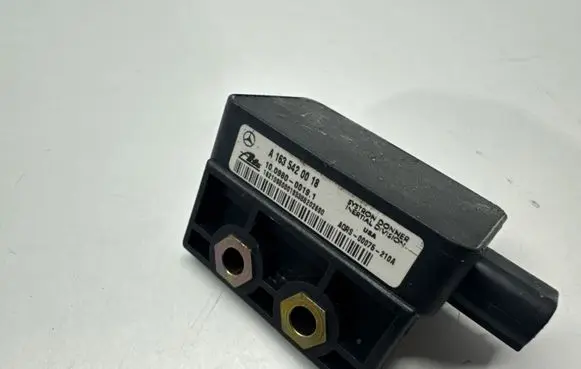Mercedes-Benz ML W163 ESP acceleration yaw rate sensor A1635420018